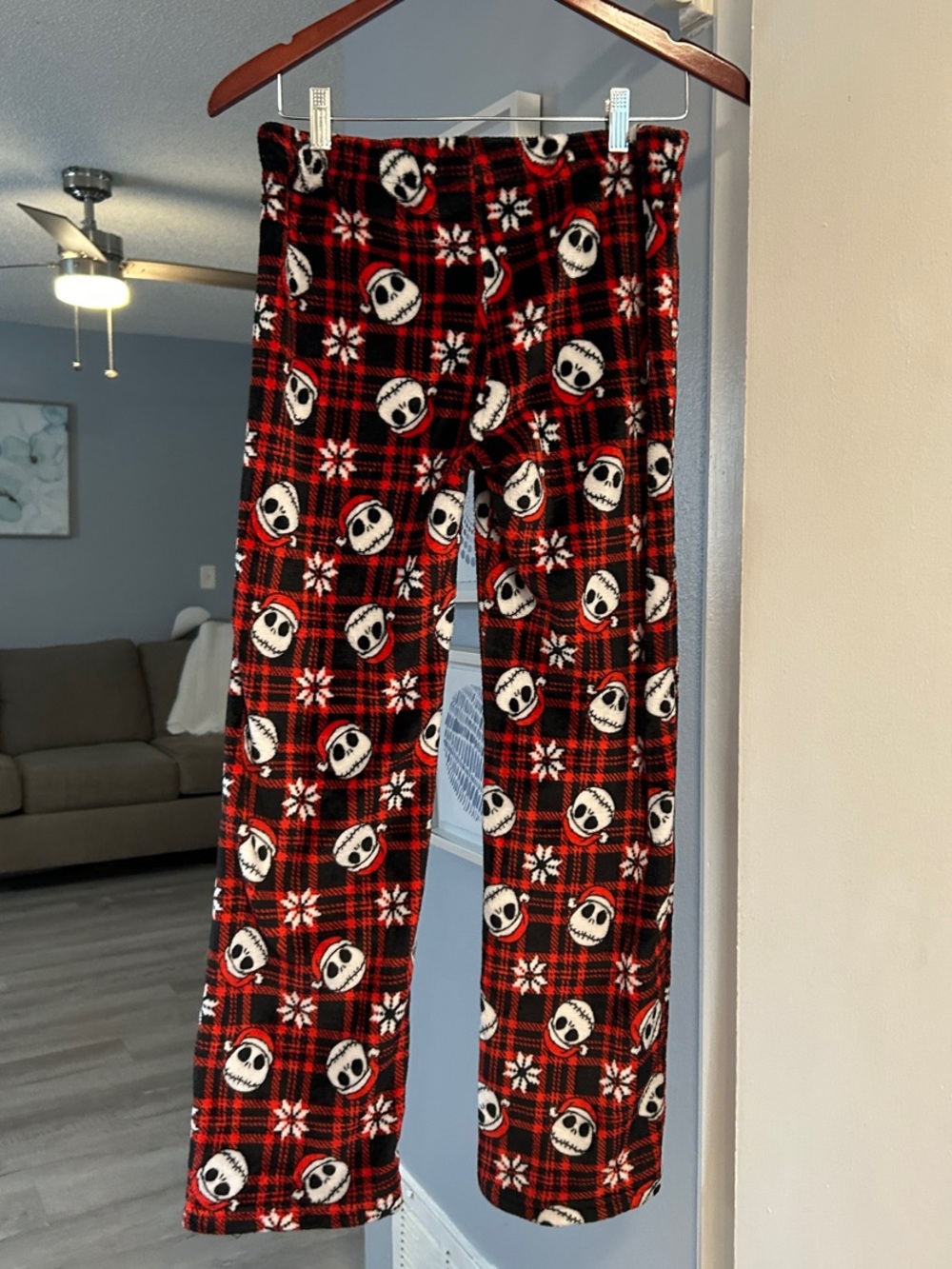 Nightmare Before Christmas Velour Red Black White PJ Pajama Pants Size M - Picture 2 of 5